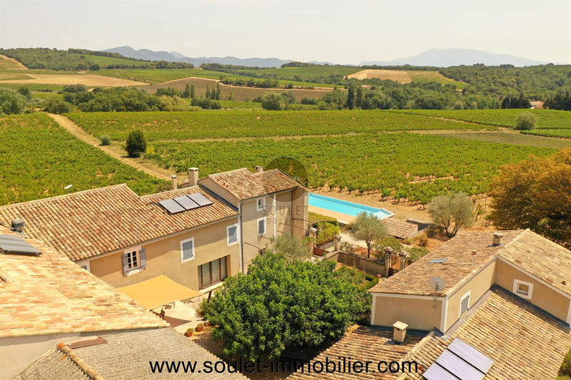 Propriété - 575 m² - 15 pièces