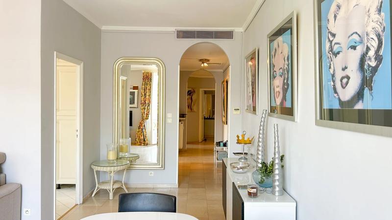 Appartement - 100 m² - 3 pièces