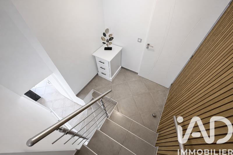 Maison - 121 m² - 4 pièces