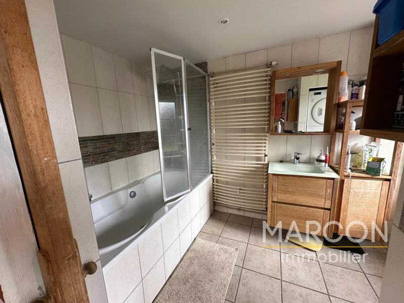 Maison de village - 237 m² - 9 pièces