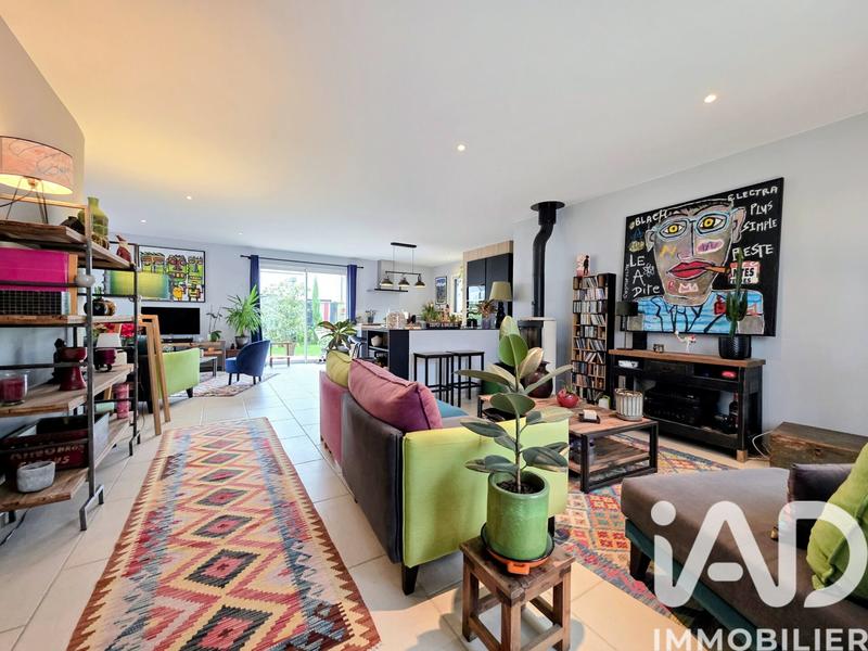 Maison - 98 m² - 5 pièces