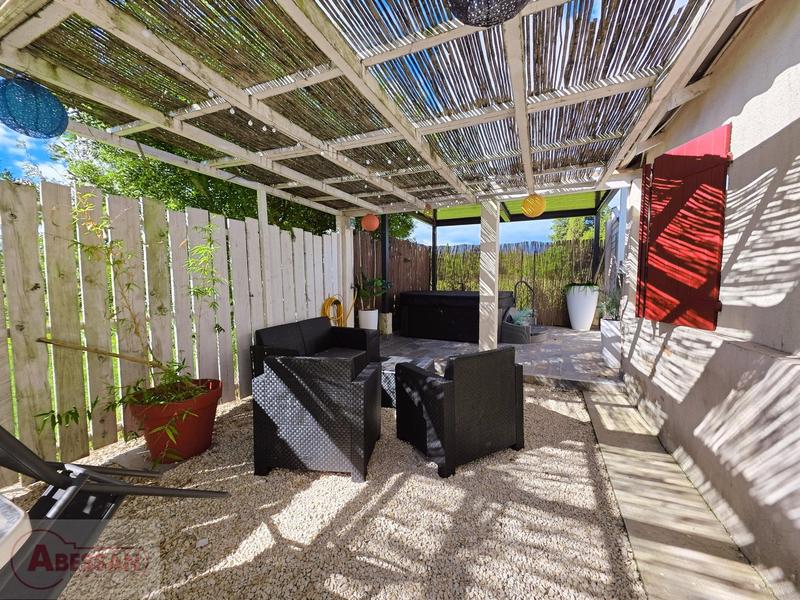 Maison - 457 m² - 16 pièces