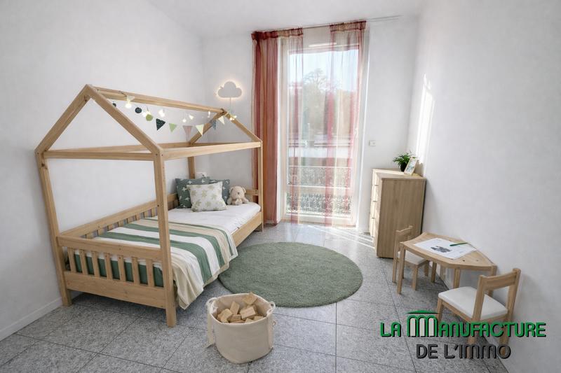 Appartement - 150 m² - 6 pièces