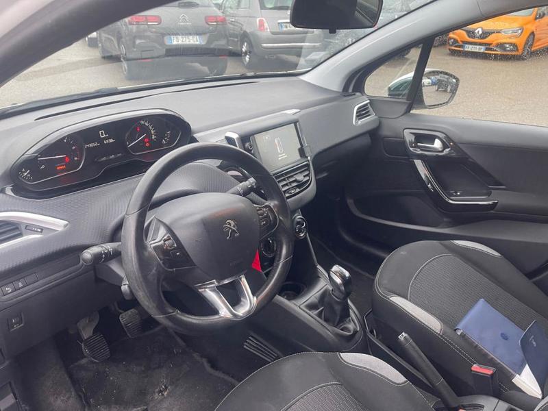 Peugeot 208 1.6 BlueHDi 75ch Bvm5 5 Places Style