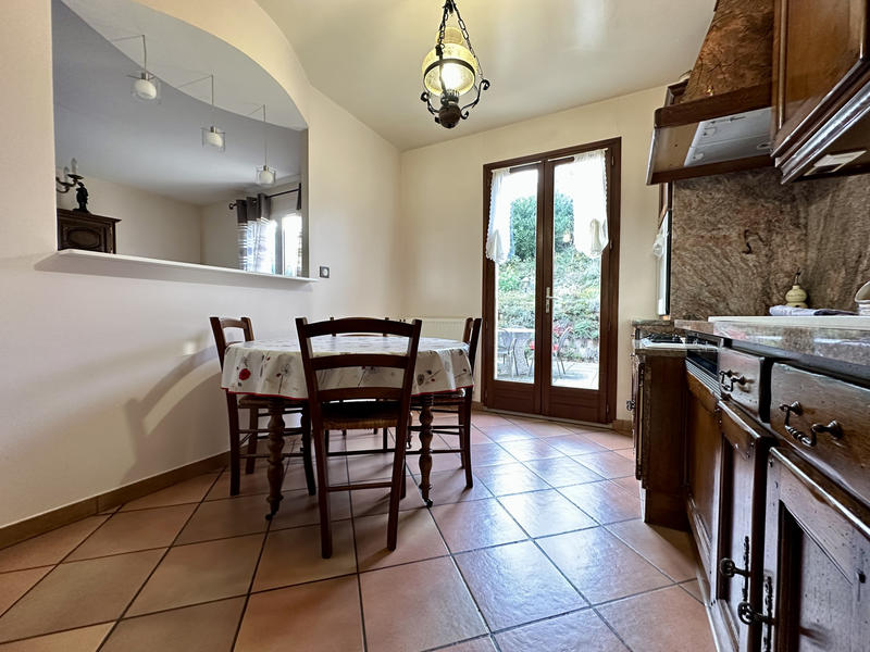 Maison - 90 m² - 6 pièces