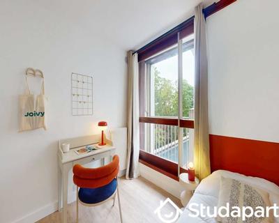 Chambre - 60 m² - 1 pièce