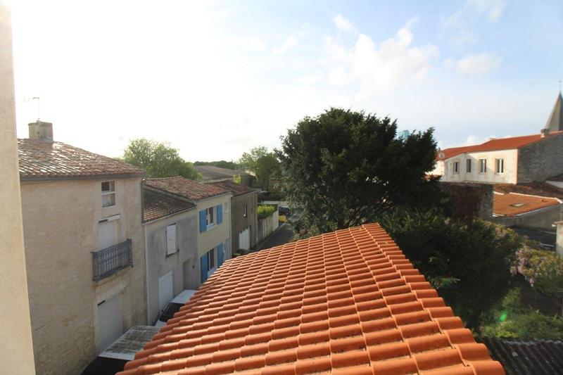 Maison - 111 m² - 7 pièces