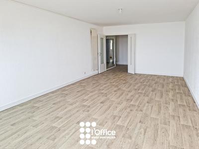 Appartement - 80 m² - 3 pièces