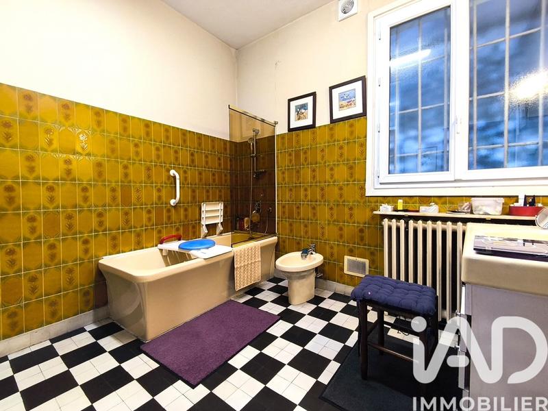 Appartement - 207 m² - 7 pièces