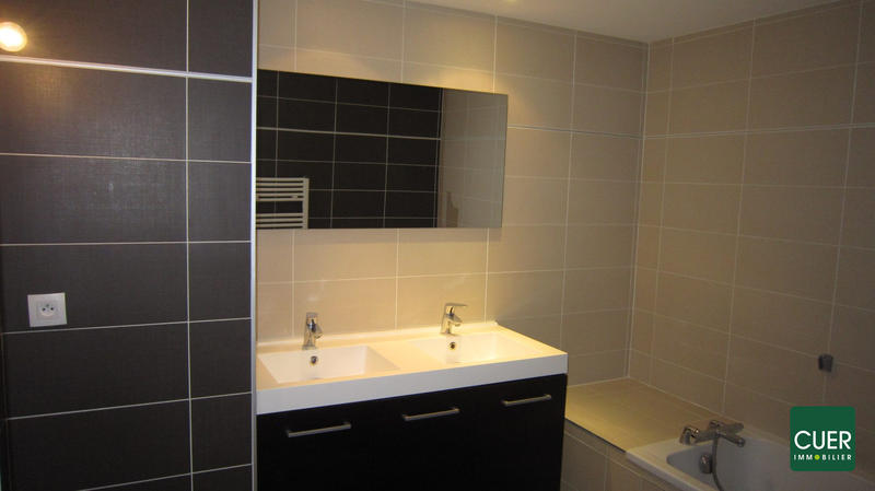 Appartement - 79 m² - 3 pièces