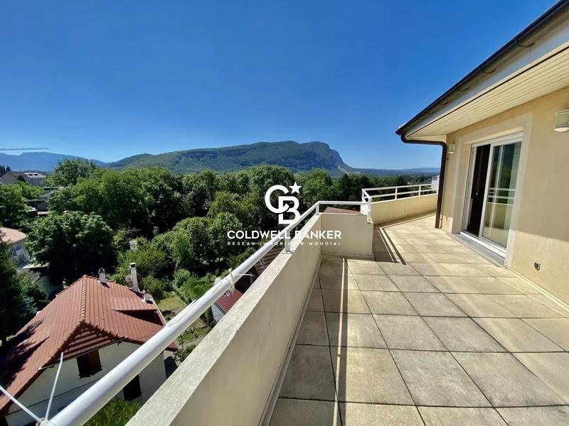 Appartement - 177 m² - 5 pièces