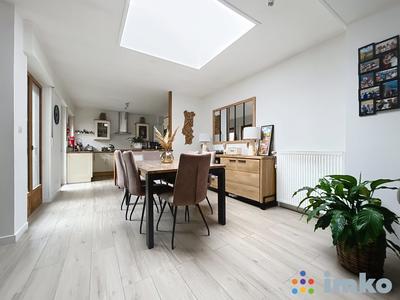 Maison - 80 m² - 5 pièces