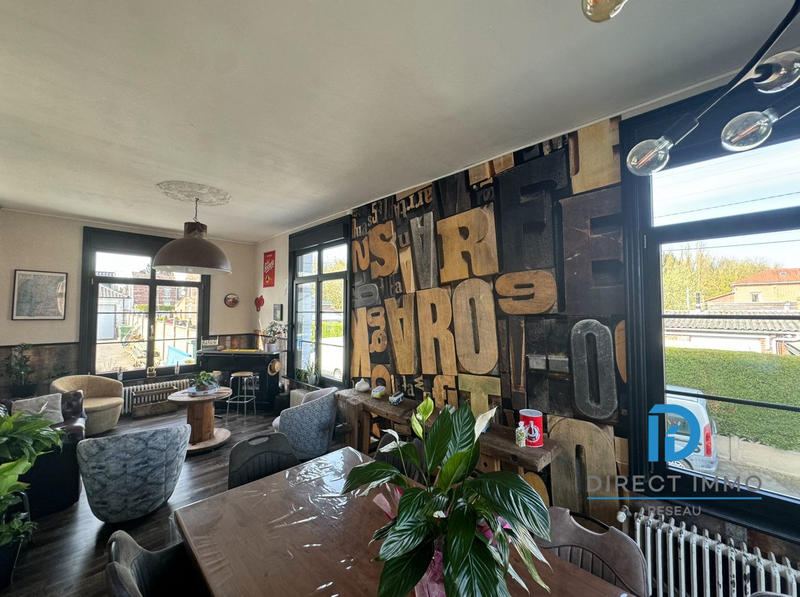 Maison - 340 m² - 10 pièces