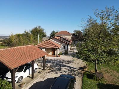 Propriété - 292 m² - 8 pièces