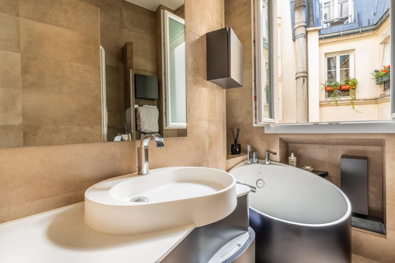 Appartement - 198 m² - 6 pièces