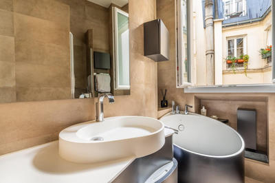 Appartement - 198 m² - 6 pièces