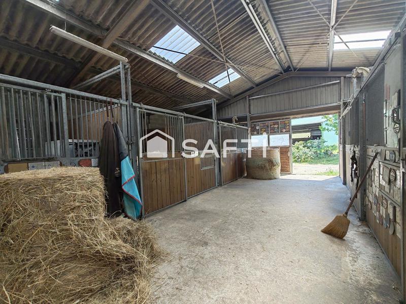 Maison - 249 m² - 8 pièces