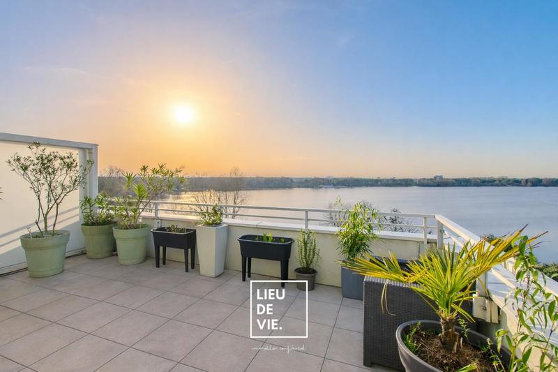 Appartement ancien - 109 m² - 5 pièces