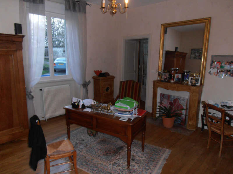 Maison - 260 m² - 8 pièces