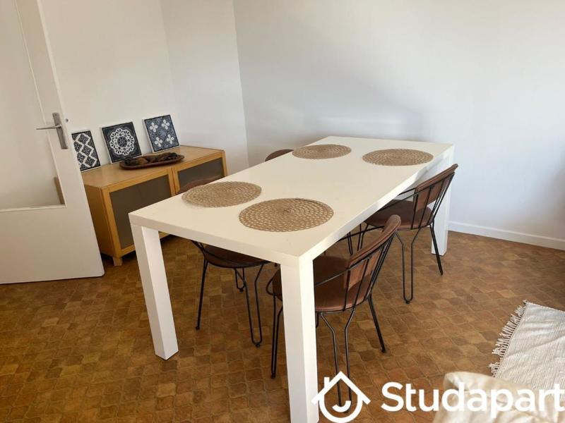 Appartement - 85 m² - 4 pièces