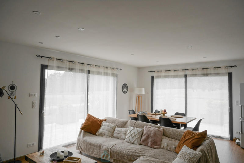 Maison - 220 m² - 6 pièces