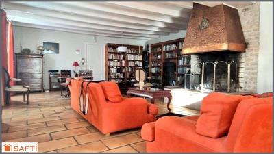 Maison - 312 m² - 7 pièces