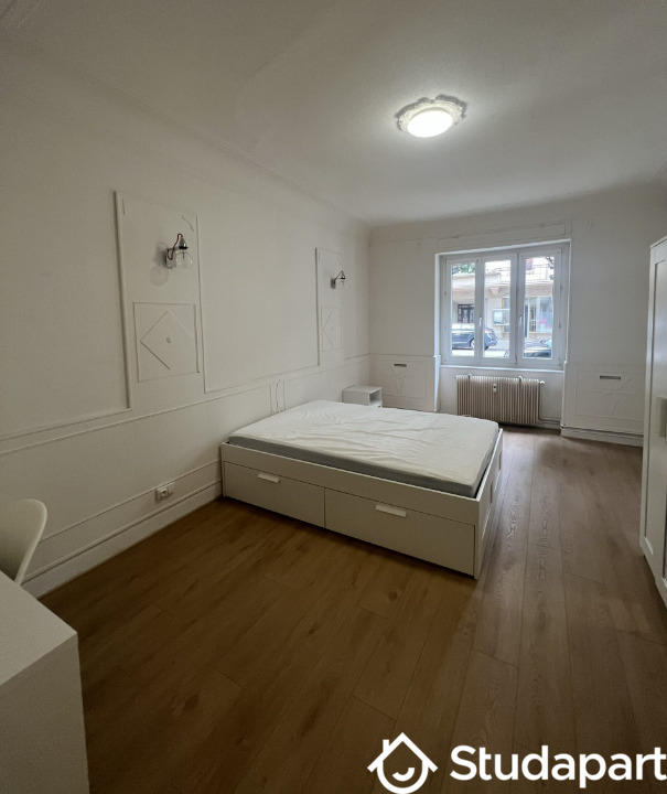 Chambre - 14 m² - 1 pièce