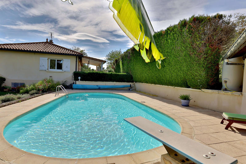 Maison - 185 m² - 6 pièces