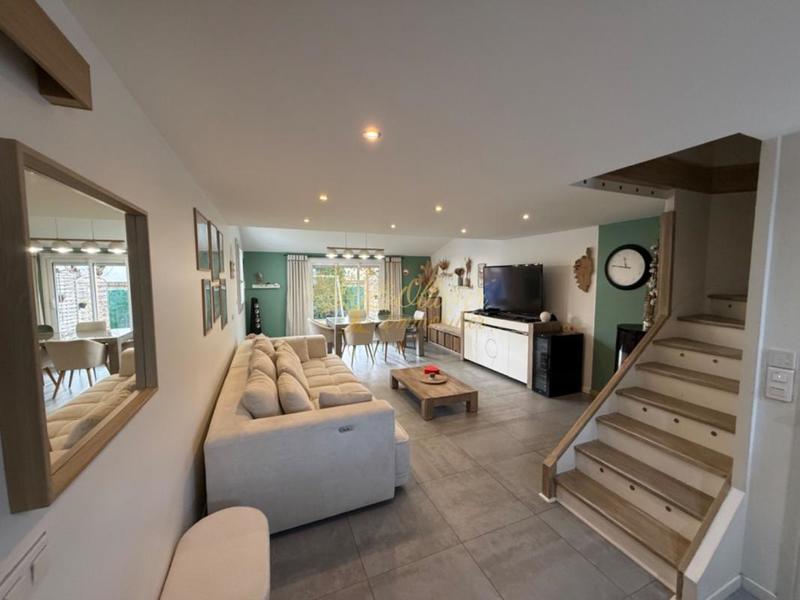 Maison - 104 m² - 5 pièces