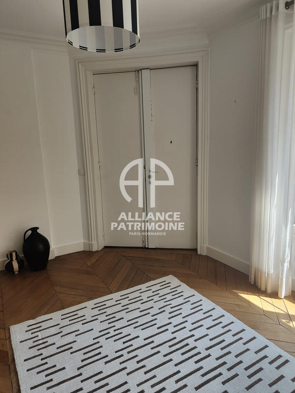 Appartement - 176 m² - 5 pièces