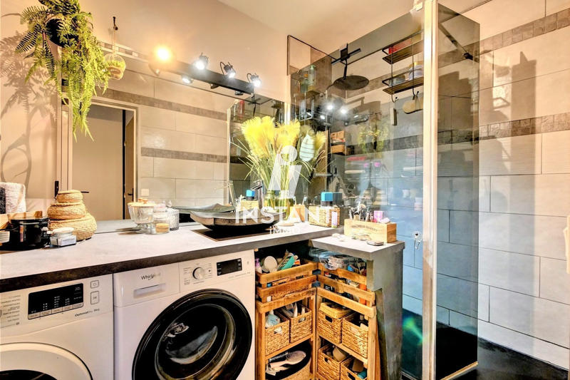 Appartement - 75 m² - 3 pièces