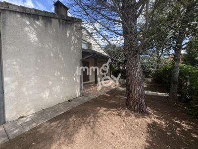 Maison - 250 m² - 7 pièces