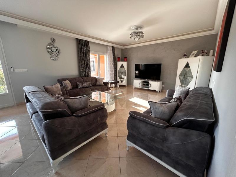 Maison - 176 m² - 5 pièces