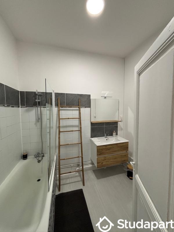 Chambre - 85 m² - 1 pièce