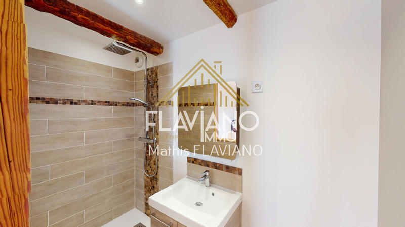 Appartement - 85 m² - 3 pièces