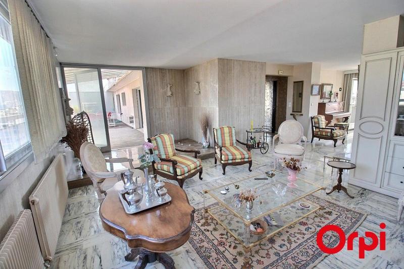 Penthouse - 153 m² - 4 pièces