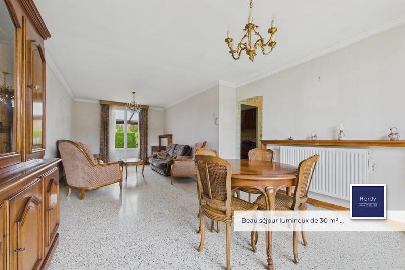 Maison - 96 m² - 4 pièces