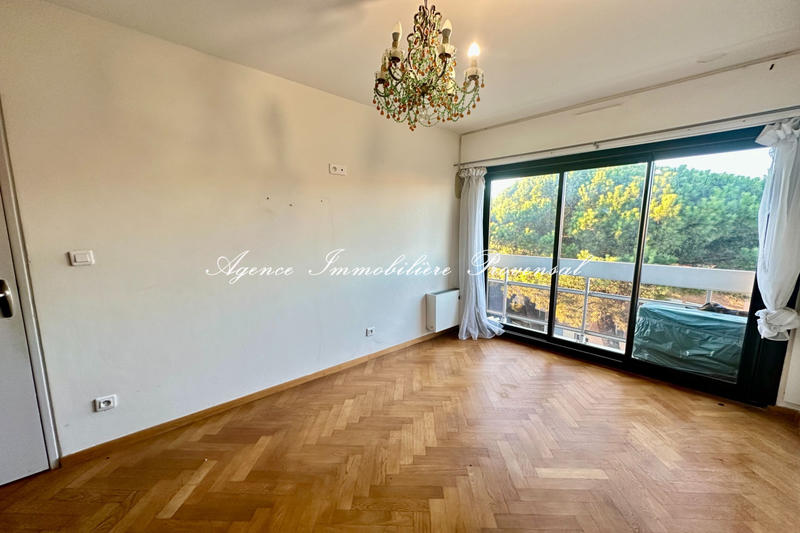 Appartement - 97 m² - 4 pièces