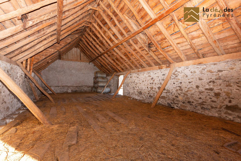 Maison ancienne - 170 m² - 2 pièces