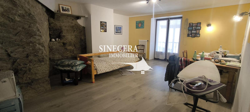 Maison - 350 m² - 17 pièces