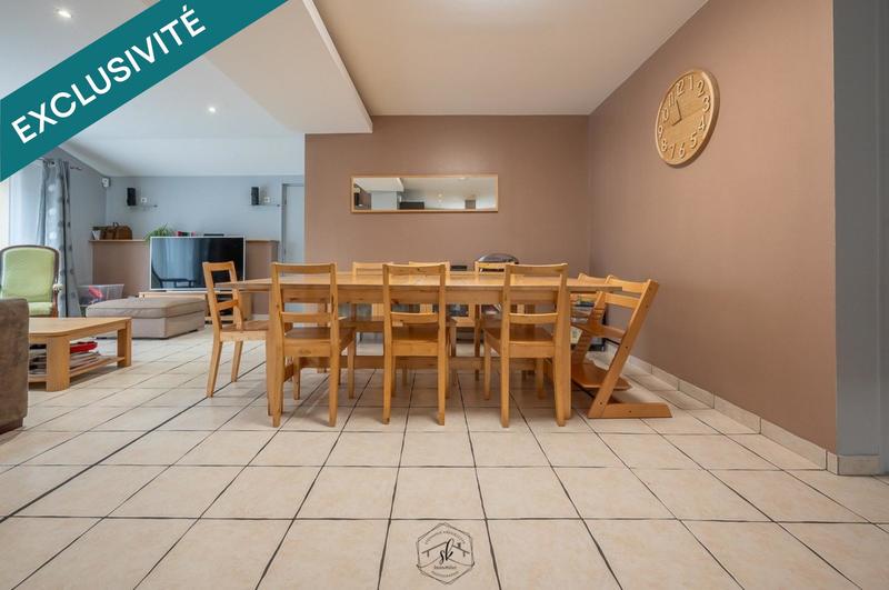 Maison - 104 m² - 4 pièces