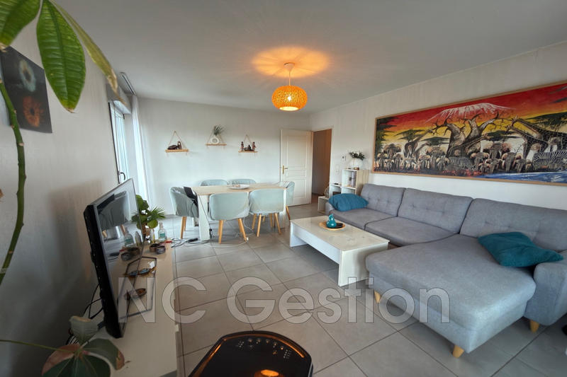 Appartement - 64 m² - 3 pièces