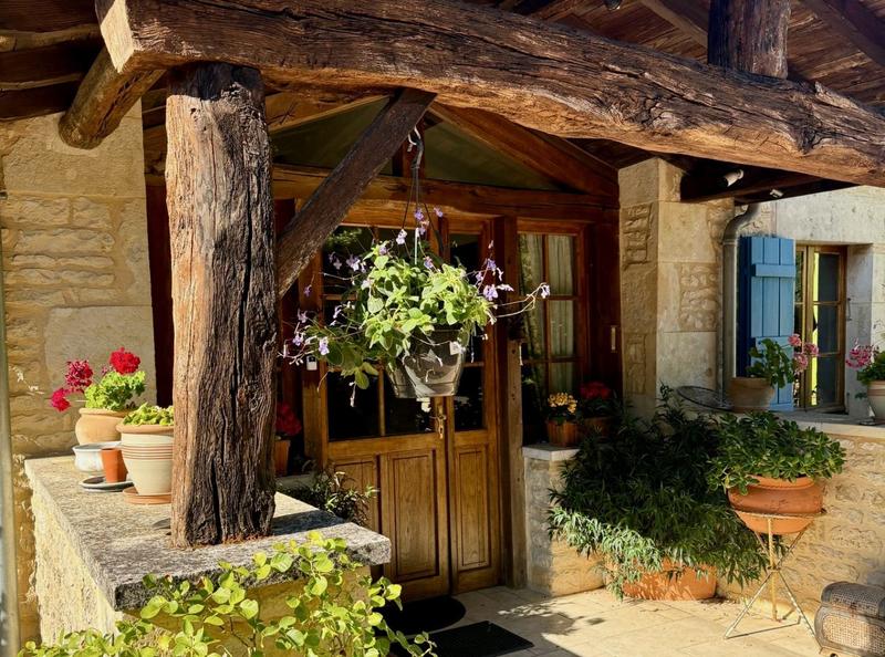 Maison - 215 m² - 8 pièces