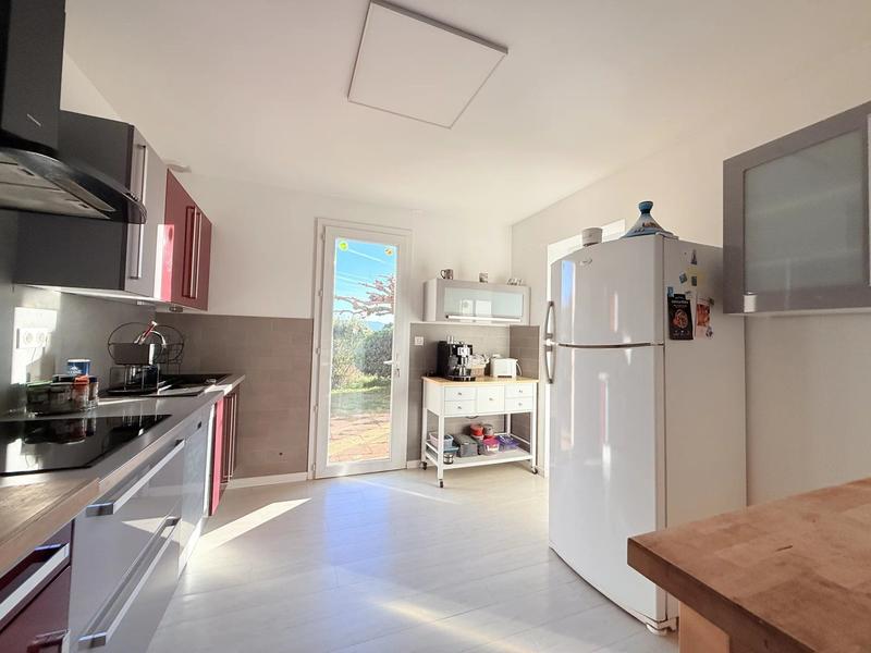 Maison - 140 m² - 5 pièces