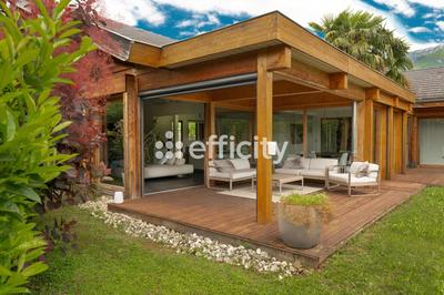 Maison de bois - 200 m² - 5 pièces