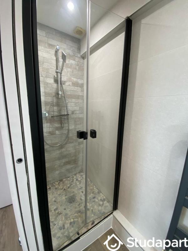 Chambre - 13 m² - 1 pièce