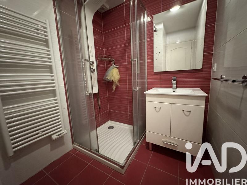 Maison - 180 m² - 7 pièces