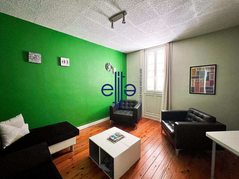 Maison - 204 m² - 9 pièces