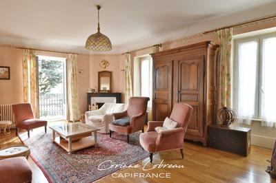 Maison de ville - 280 m² - 11 pièces