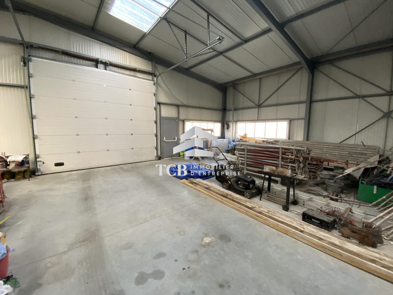 Local d'activités - 145 m²